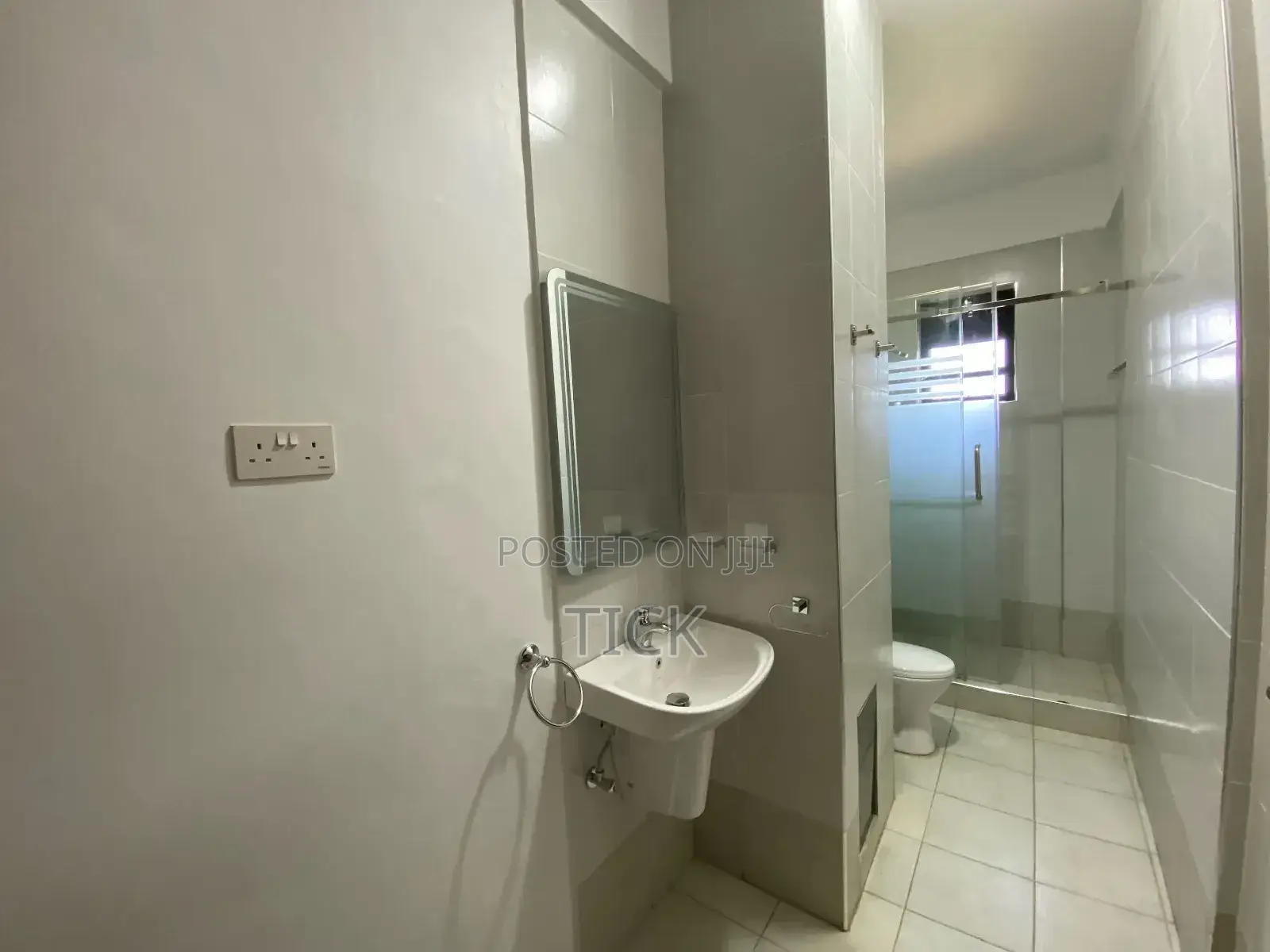 3bdrm Apartment in Lubowa, Central Division for rent
