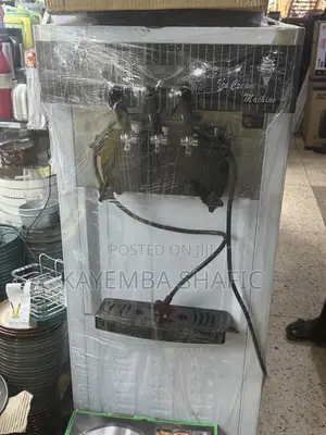 Commercial 3-Flavor Floor Soft Serve Ice Cream Machine