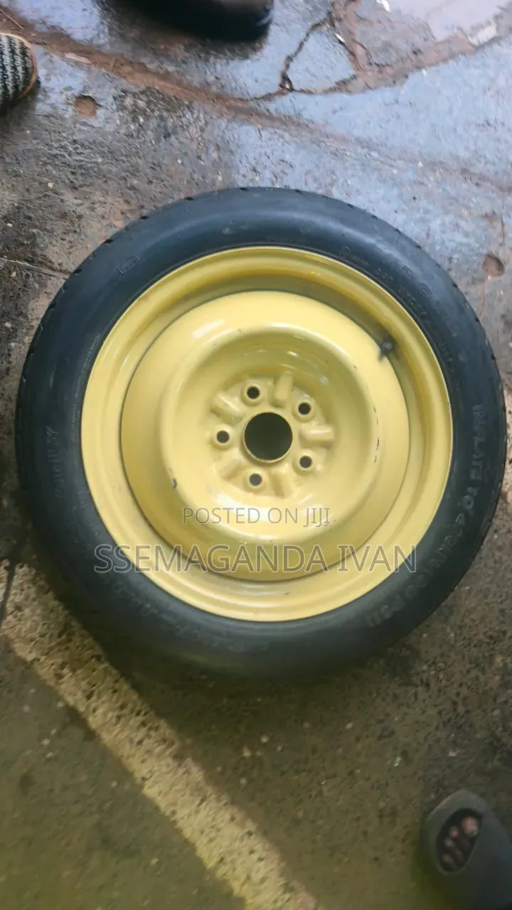 Noah Spare Tire Original 5 Holes
