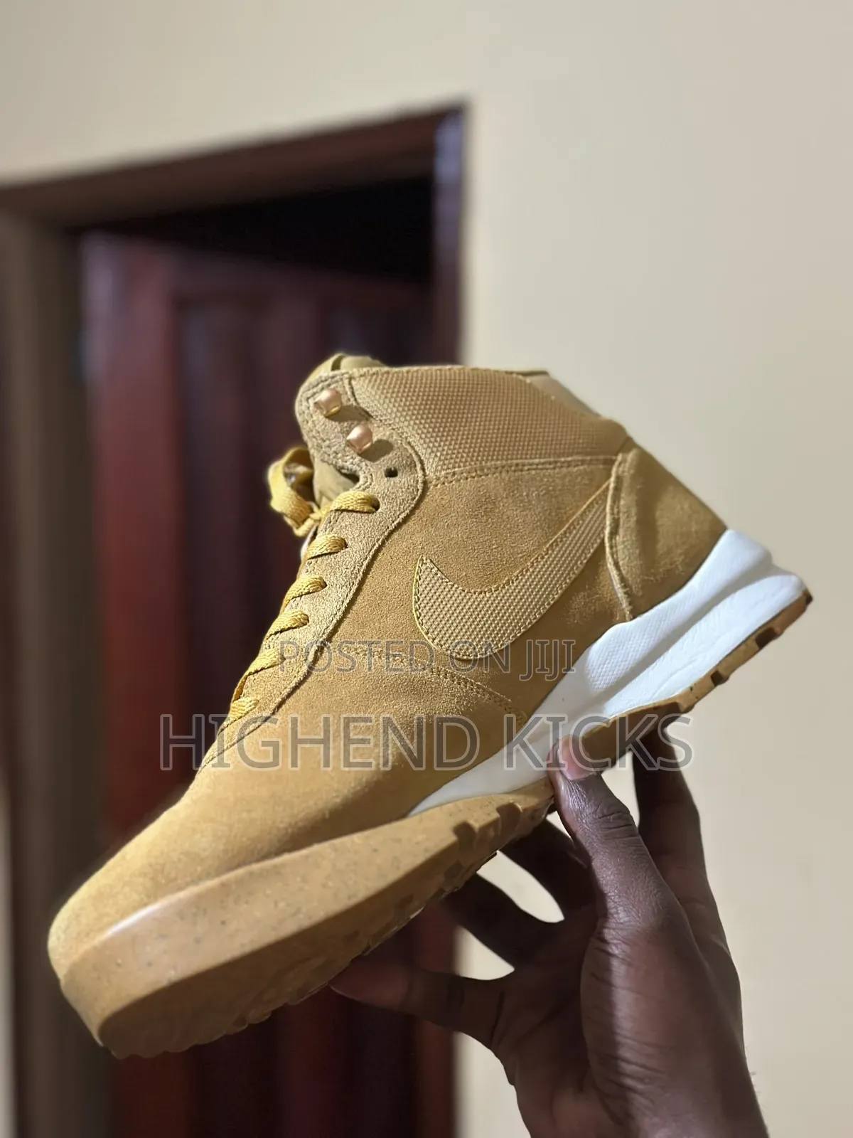 NIKE Boot Shoe