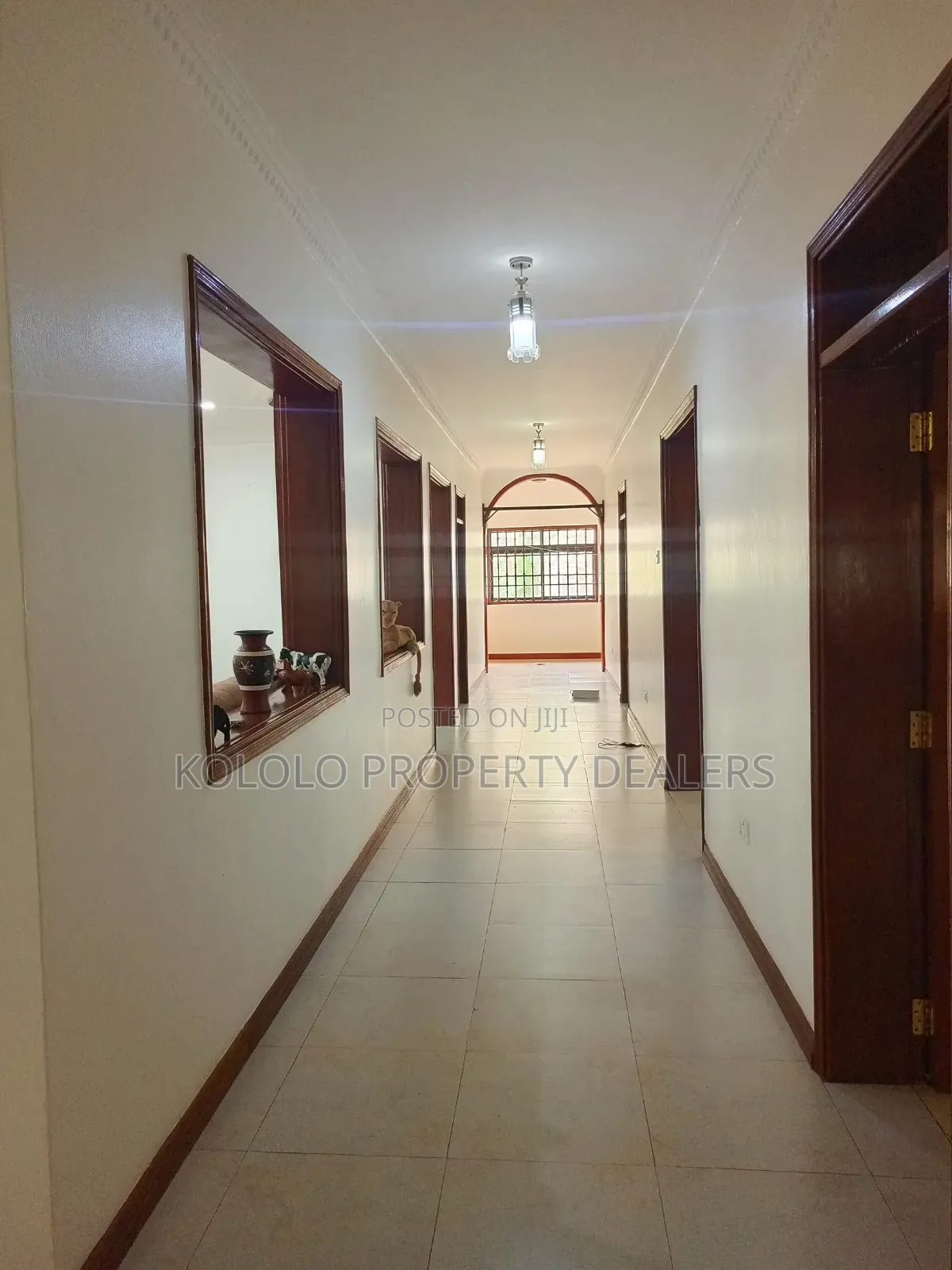 Furnished 8bdrm Duplex in Lugogo Bypass, Central Division for rent