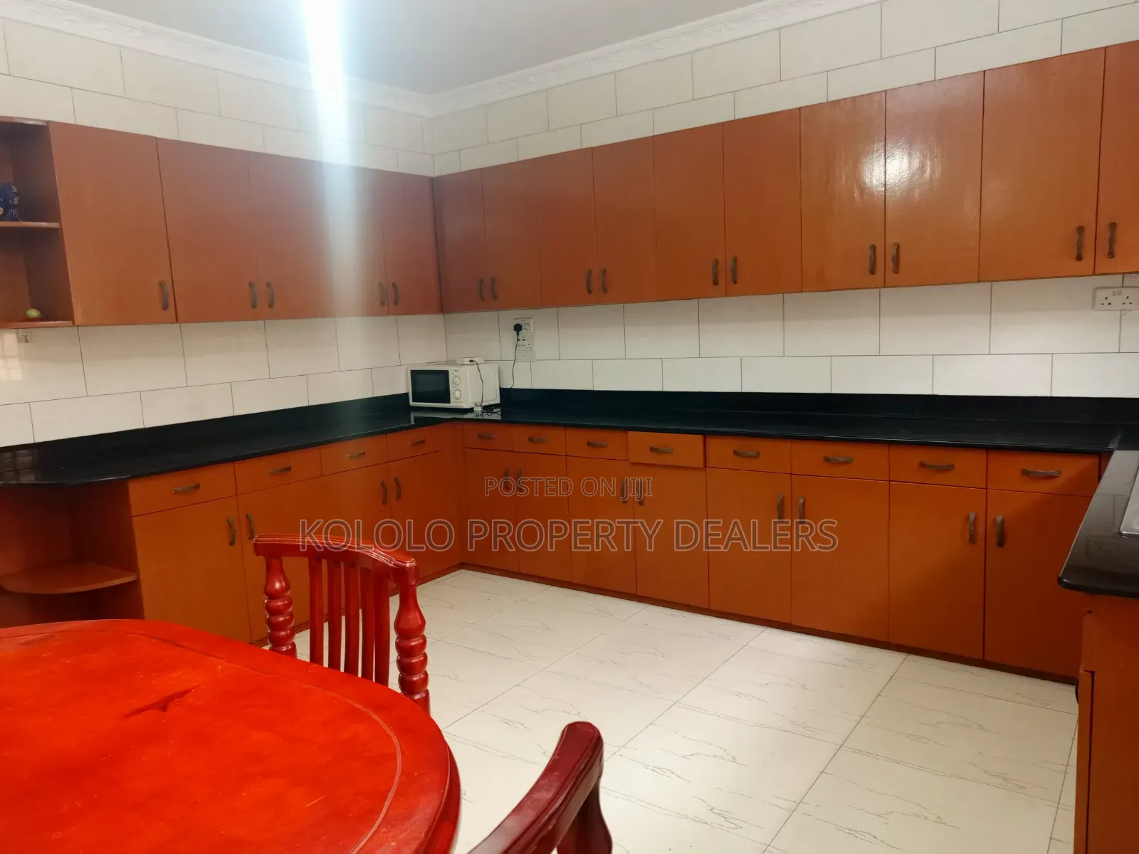 Furnished 8bdrm Duplex in Lugogo Bypass, Central Division for rent