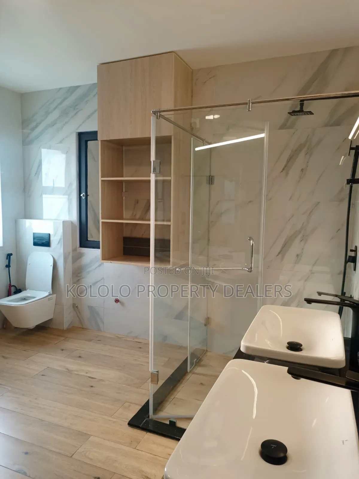 3bdrm Apartment in Kololo, Central Division for sale