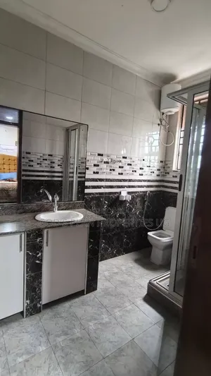 2bdrm Apartment in Kololo Estate, Central Division for rent