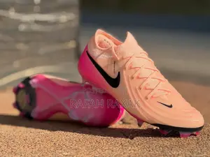 Men’s Classic “Pink Blast” Nike Phantom GX II Elite FG Soccer Cleats
