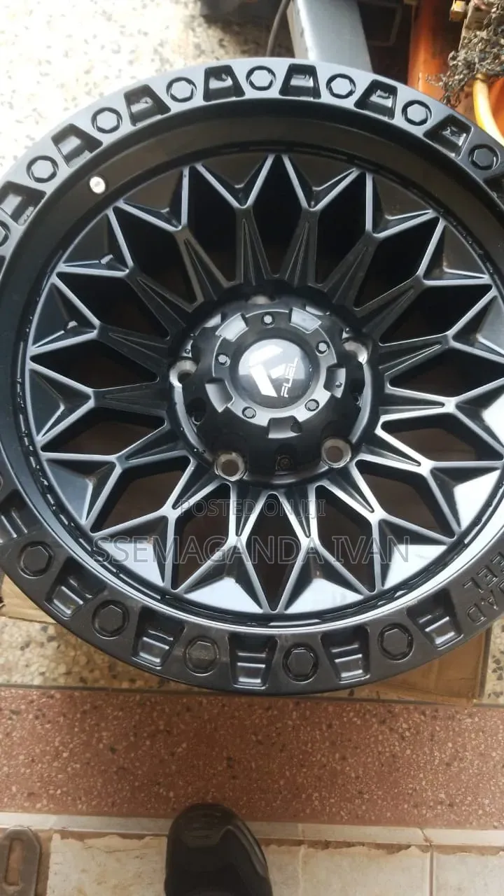 Hard Top Landcruiser Sport Rims in Size 17