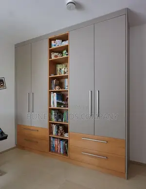 Inbuilt Wardrobe
