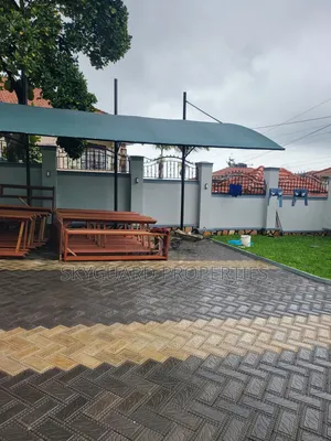 6bdrm Mansion in Muyenga, Central Division for rent