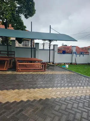 6bdrm Mansion in Muyenga, Central Division for rent