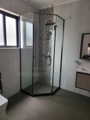 6bdrm Villa in Munyonyo, Central Division for rent