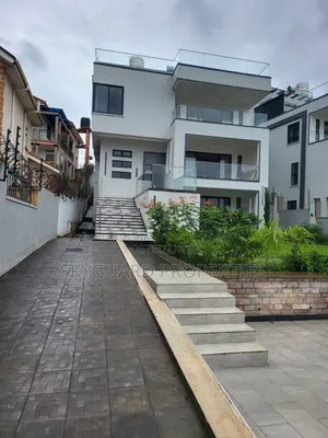 6bdrm Villa in Munyonyo, Central Division for rent
