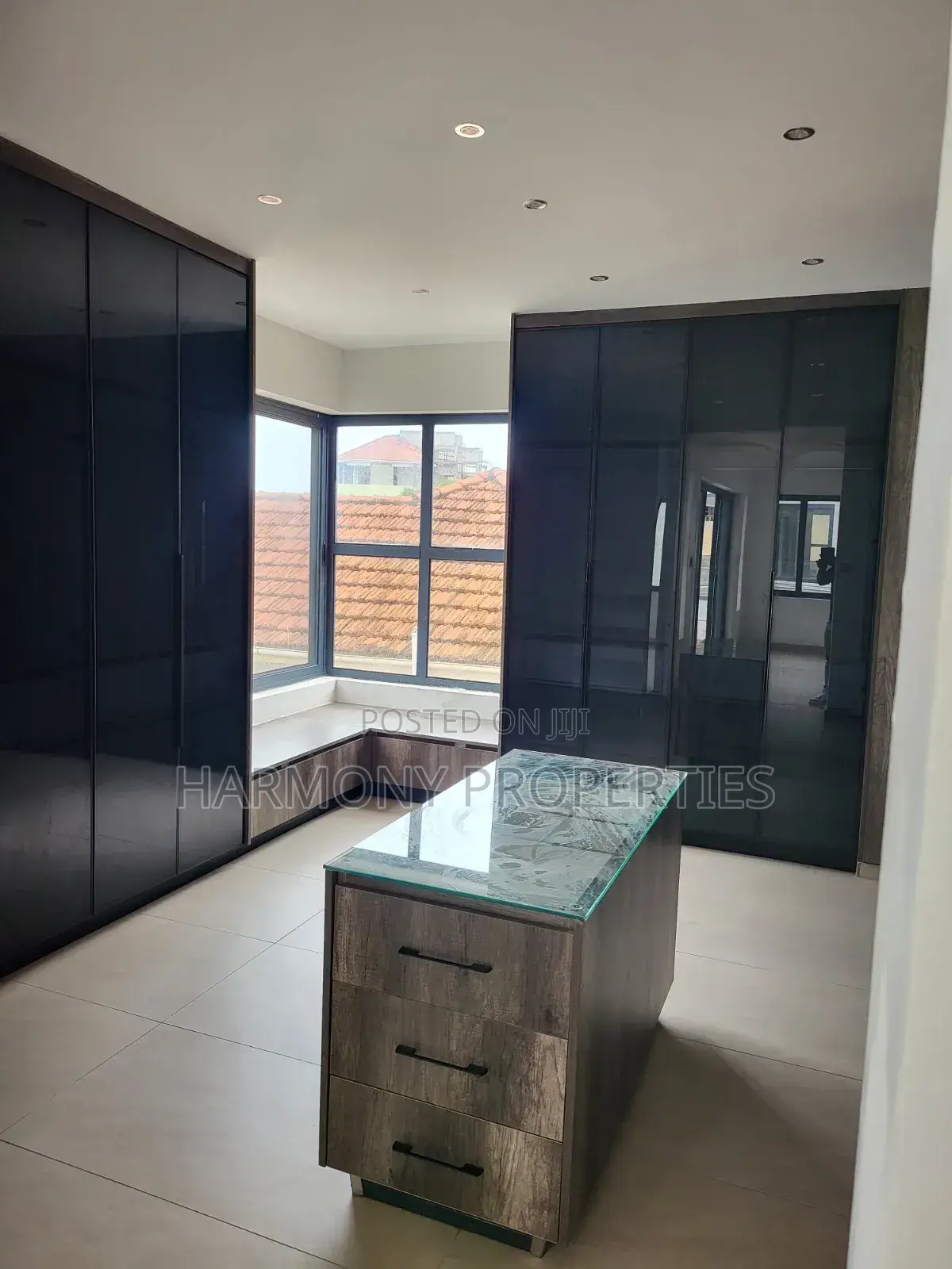 6bdrm Villa in Munyonyo, Central Division for rent