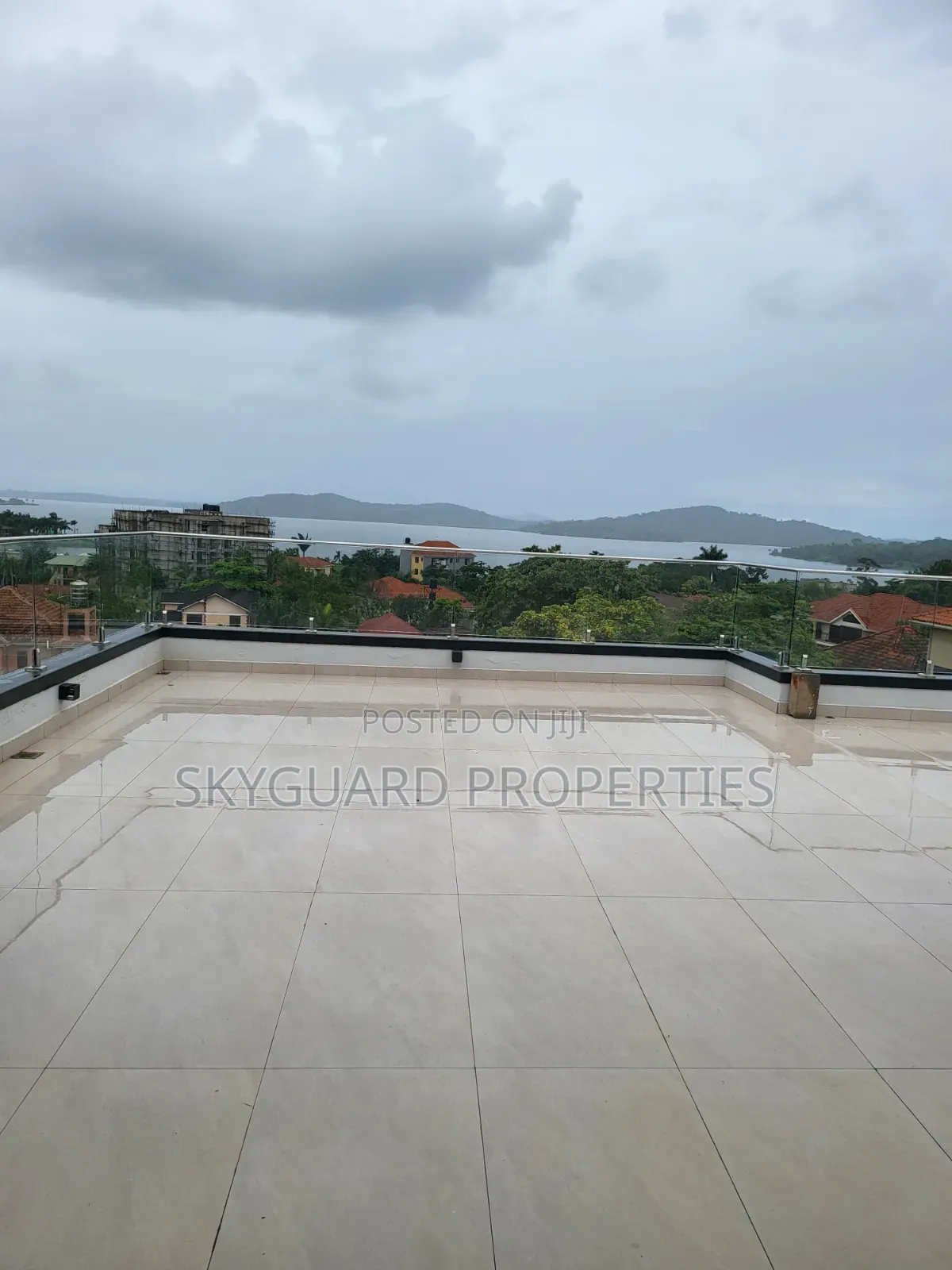 6bdrm Villa in Munyonyo, Central Division for rent