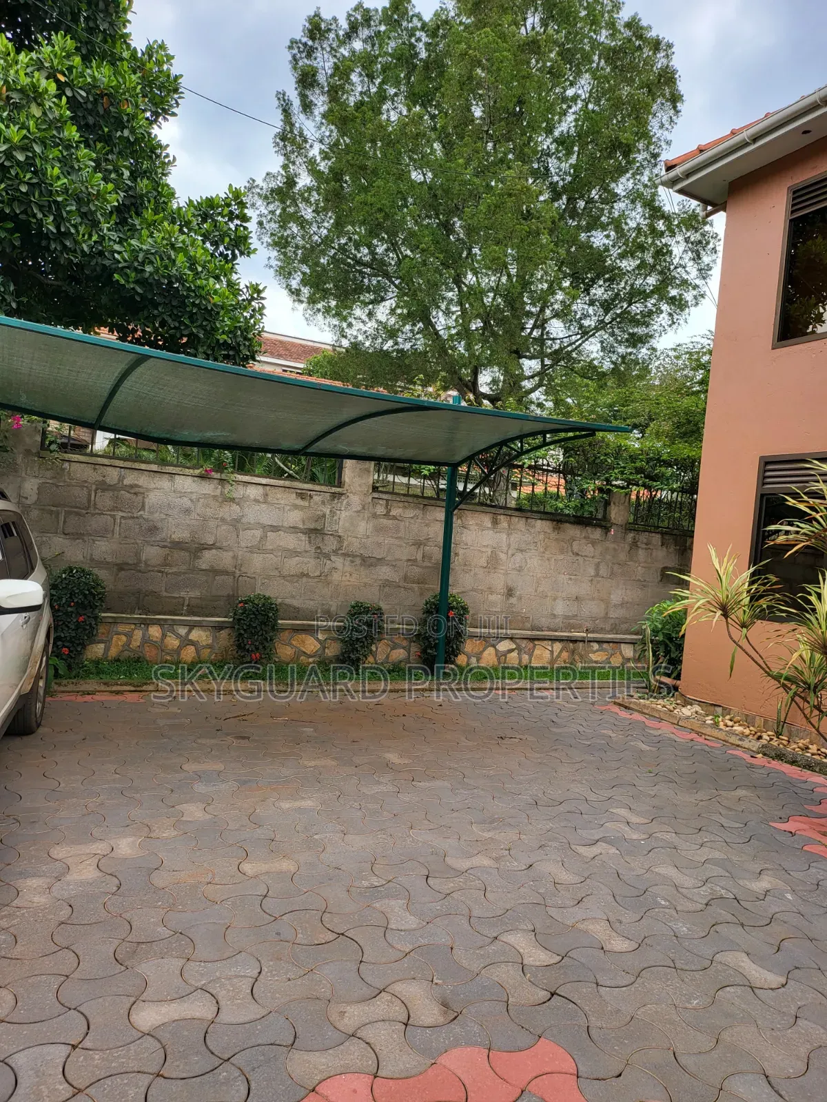 5bdrm House in Muyenga Bukasa, Central Division for rent