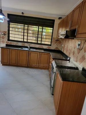 5bdrm House in Muyenga Bukasa, Central Division for rent