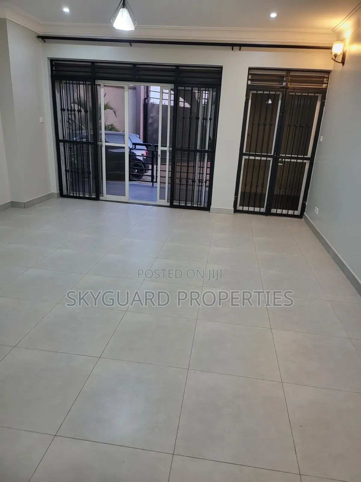 2bdrm Apartment in Muyenga, Central Division for rent