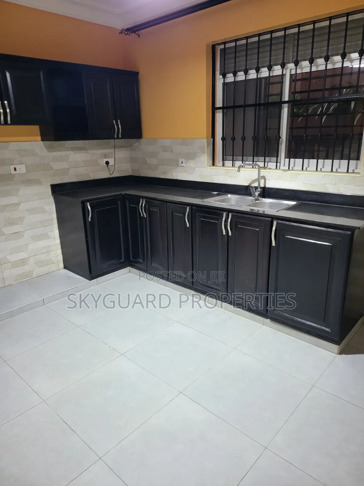 2bdrm Apartment in Muyenga, Central Division for rent