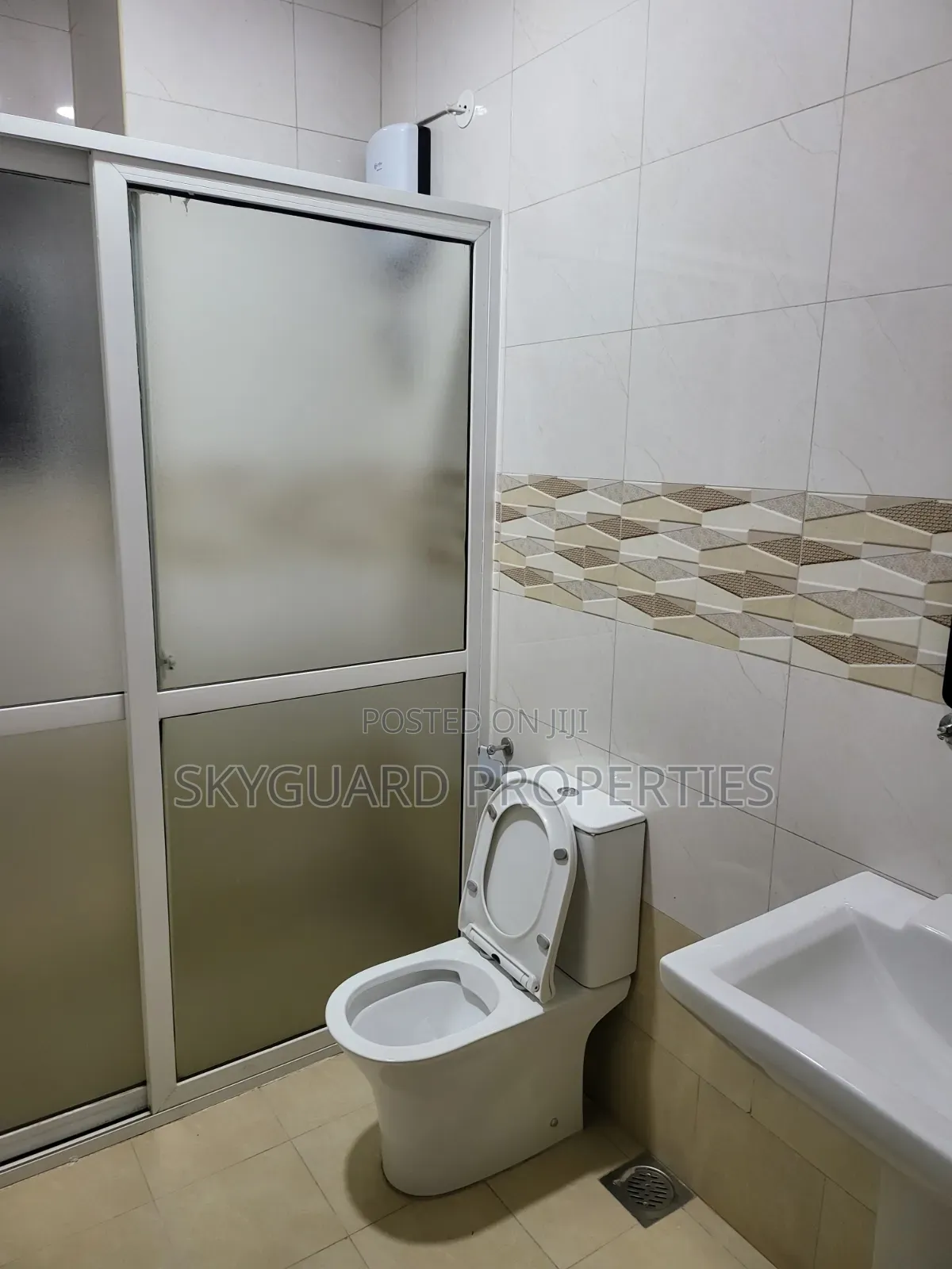 2bdrm Apartment in Muyenga, Central Division for rent