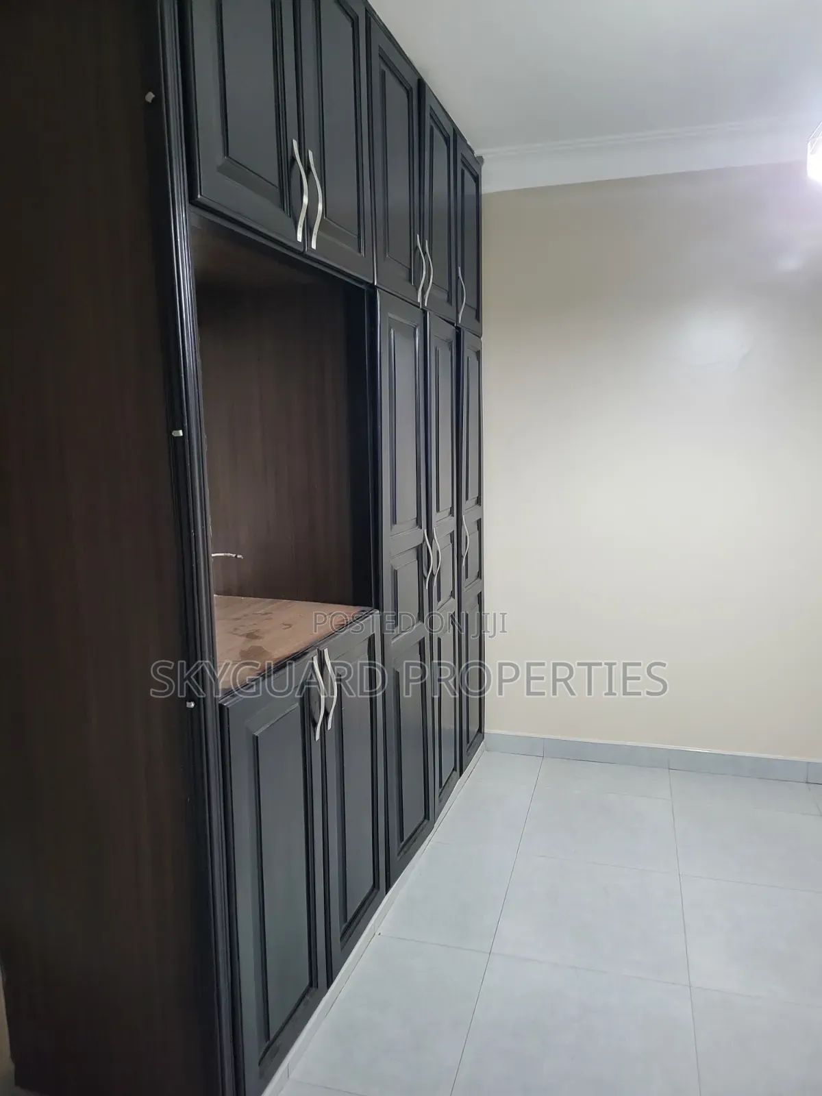 2bdrm Apartment in Muyenga, Central Division for rent