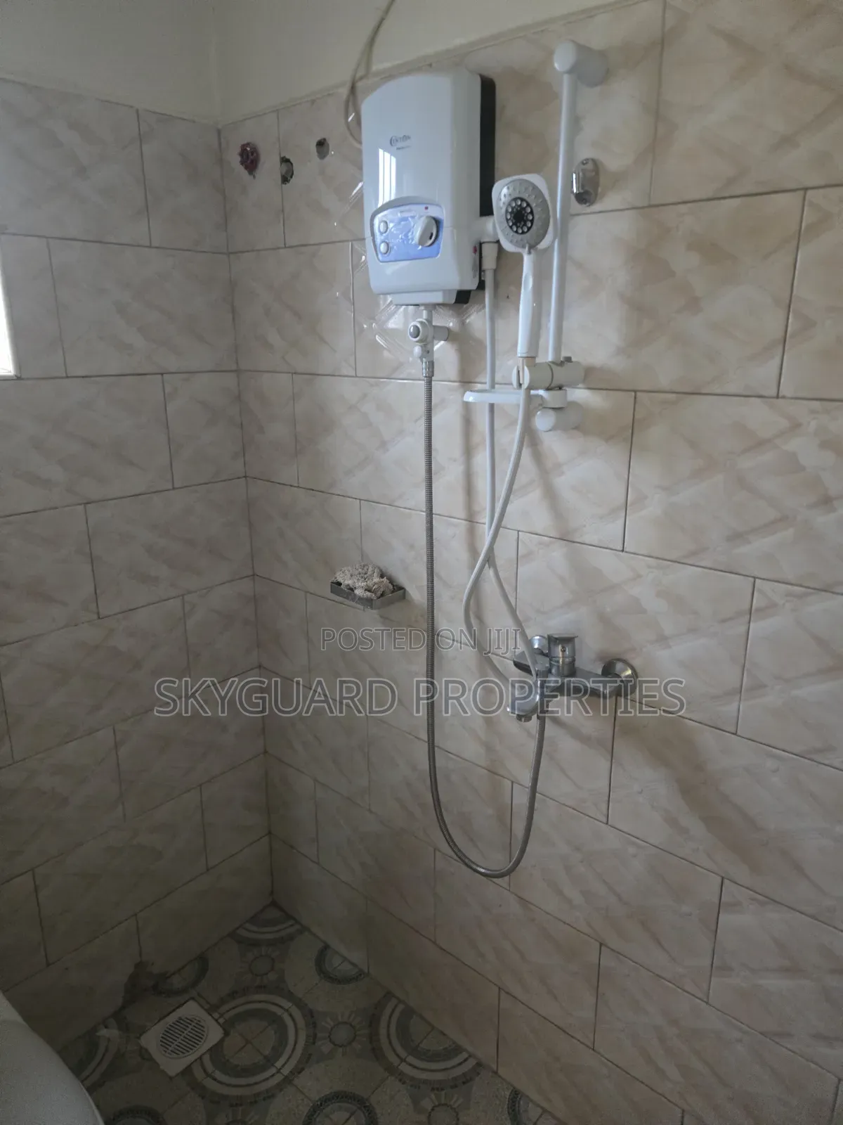 2bdrm Apartment in Salama Road, Central Division for rent