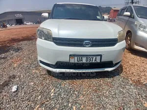 Toyota Corolla Rumion 2011 White