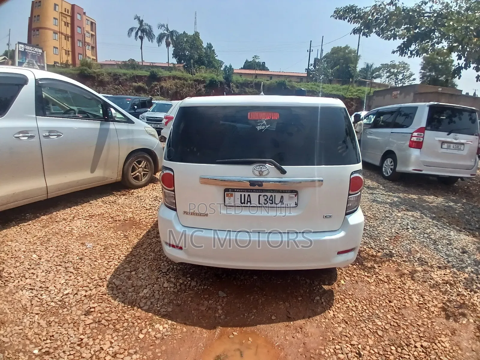 Toyota Corolla Rumion 2011 White