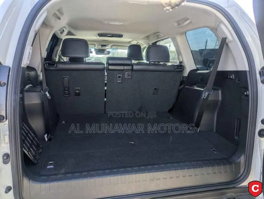 Toyota Land Cruiser Prado 2.7 2023 White