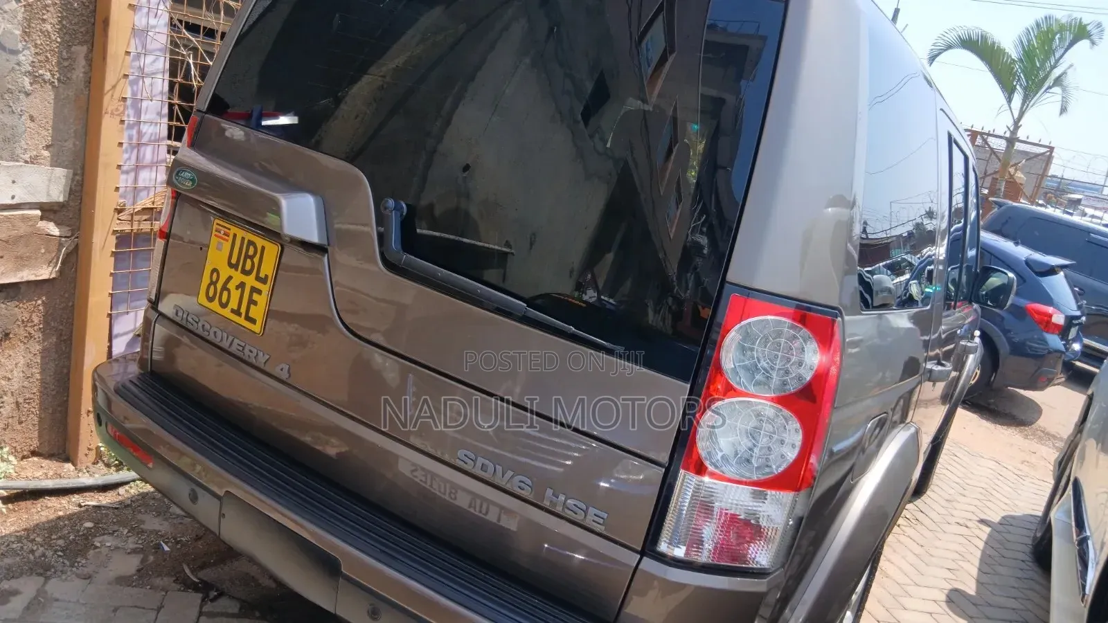 Land Rover Discovery 2018 Gold