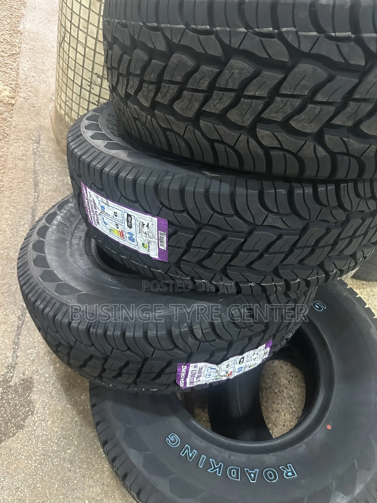 31*10R15 RoadKing Tires  Brand New 