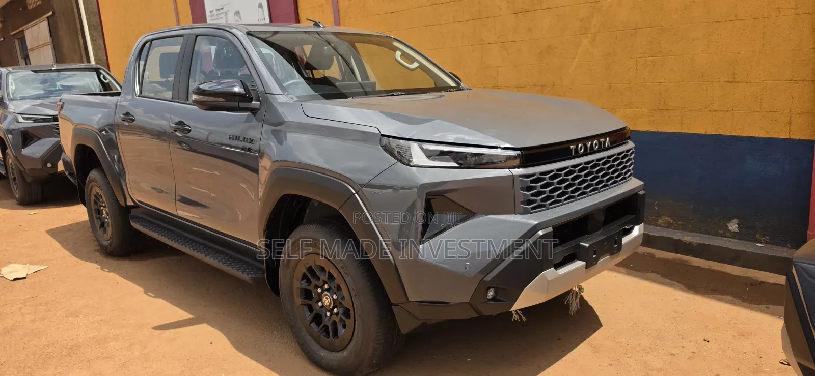 New Toyota Hilux 2026 Gray