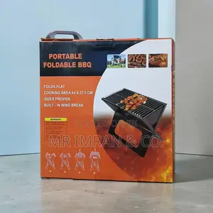 Flat-Folding Outdoor Charcoal BBQ Grill