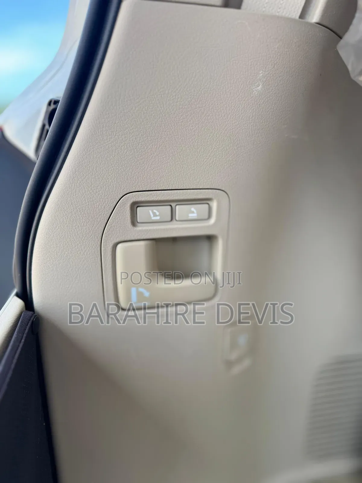 Toyota Land Cruiser 2022 White