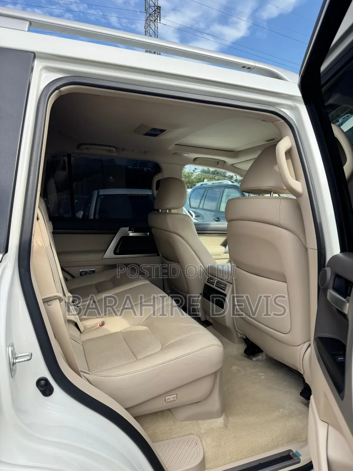 Toyota Land Cruiser 2022 White