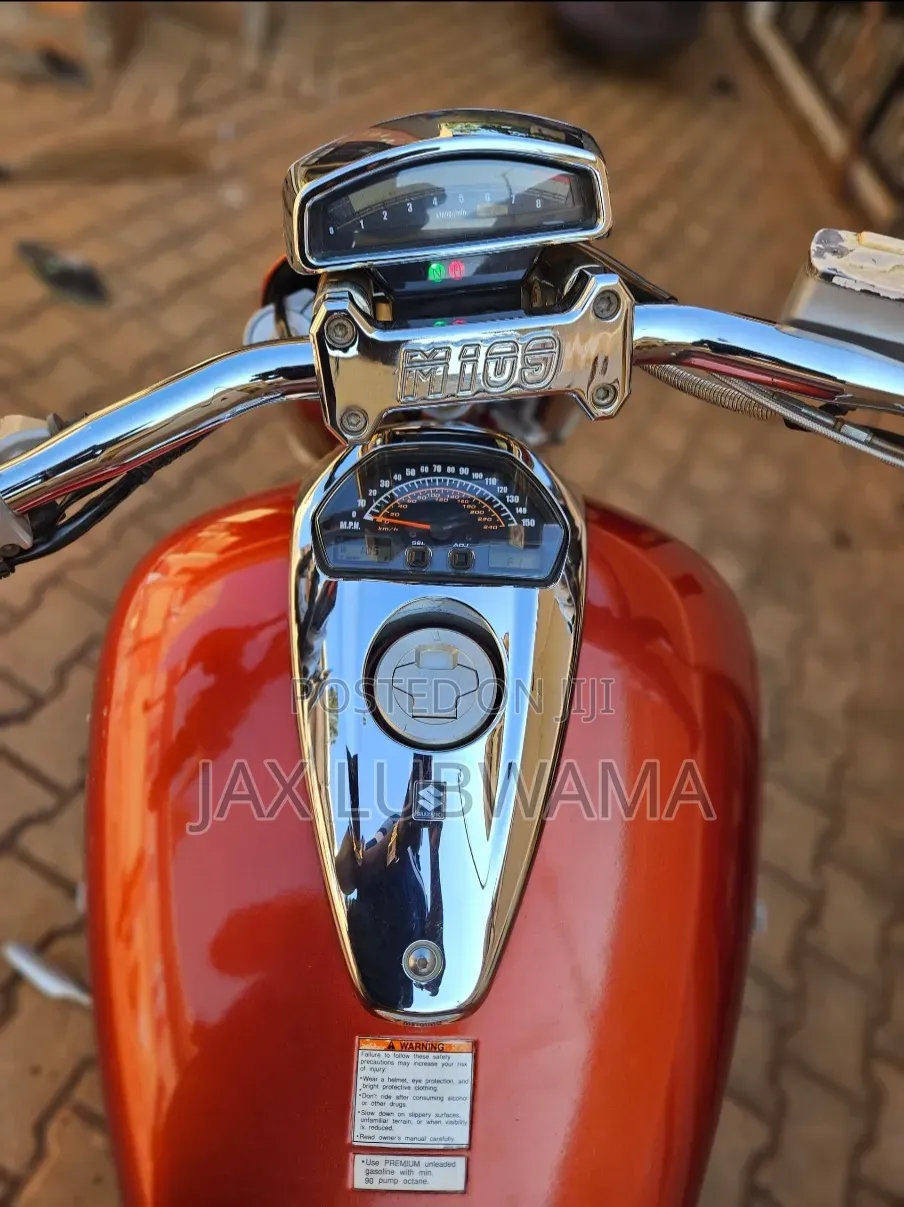 Suzuki 2012 Red