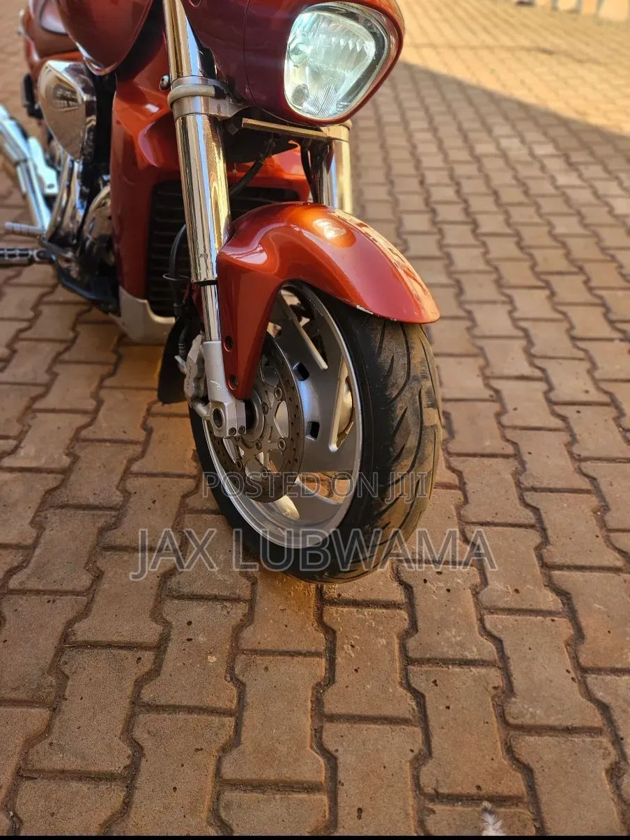 Suzuki 2012 Red
