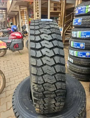 9.5r17.5 Linglong 18ply Rated Tyre