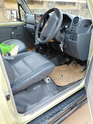 Toyota Land Cruiser 2016 Beige