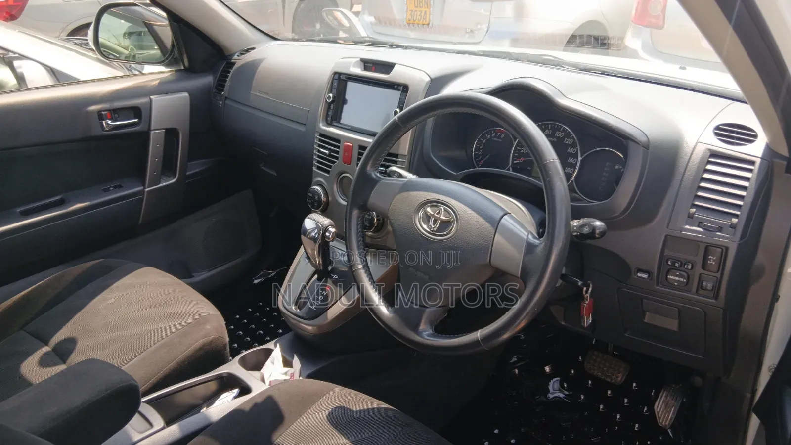 Toyota Rush 2012 White