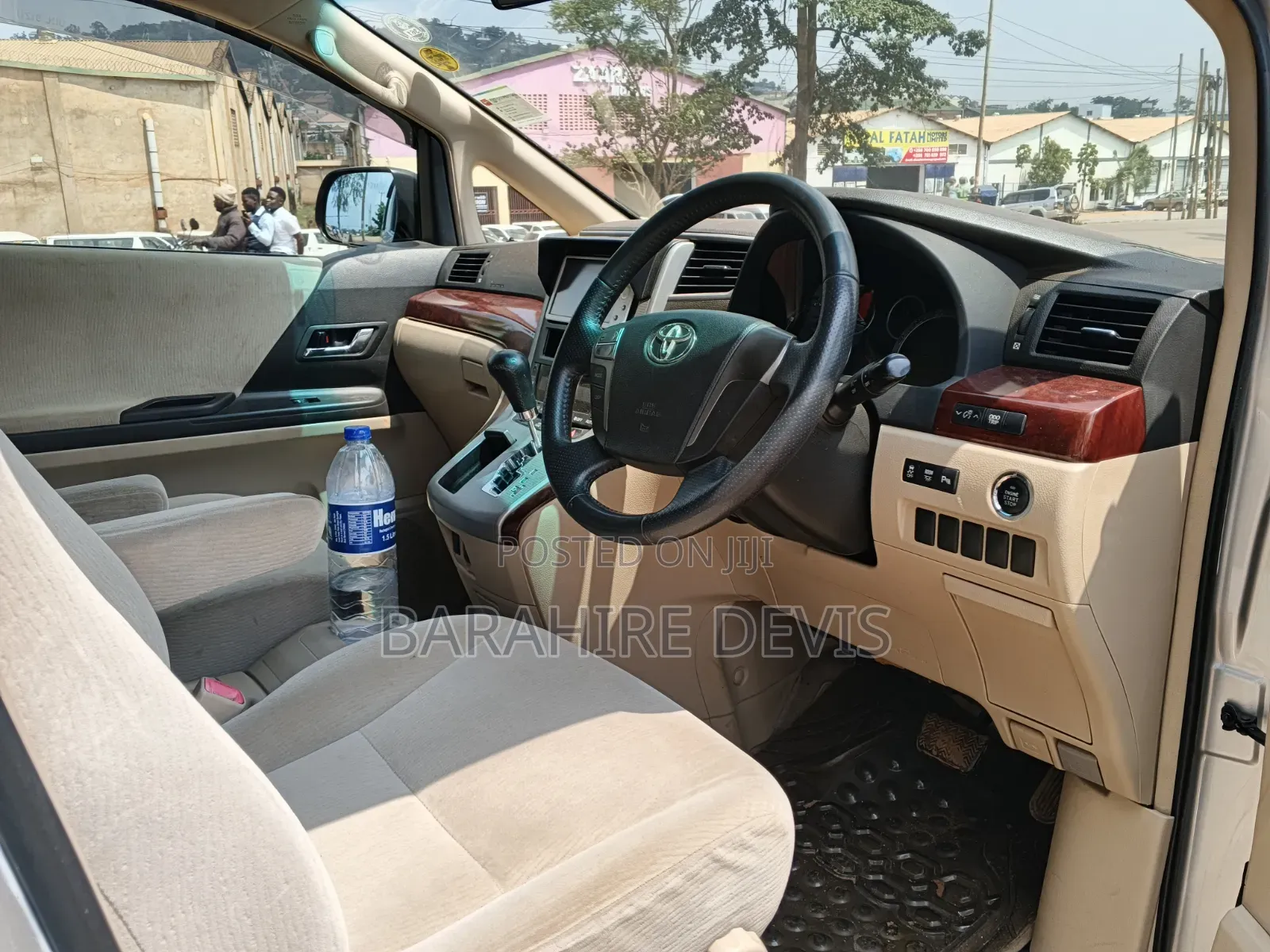 Toyota Alphard 2009 Silver