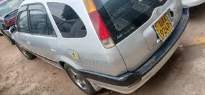 Toyota Carib 2000 Silver