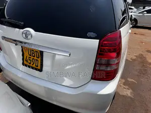Toyota Wish 2005 White