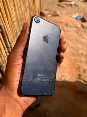Apple iPhone 7 32 GB Black