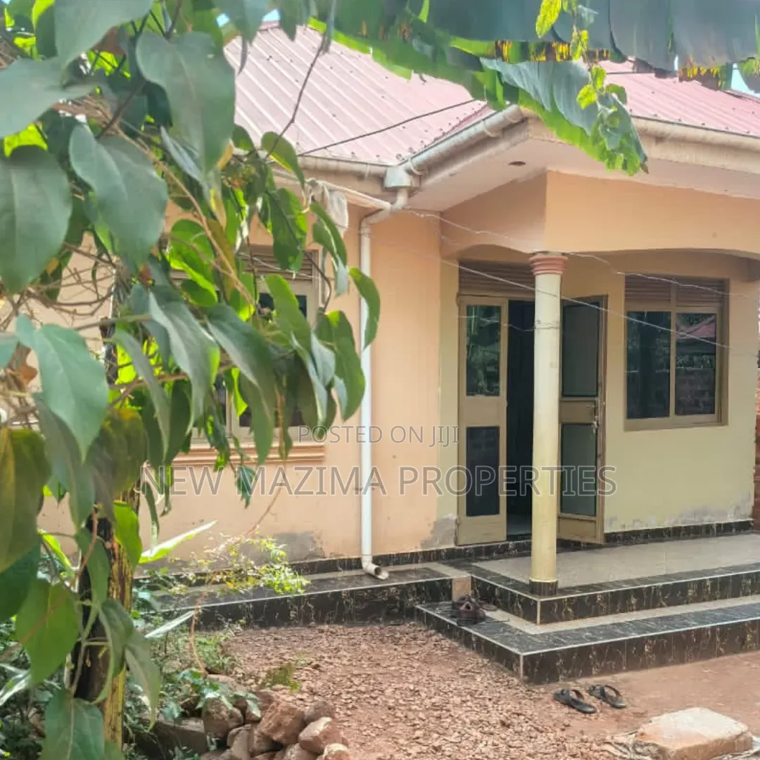 2bdrm House in Bulenga Town, Central Division for sale