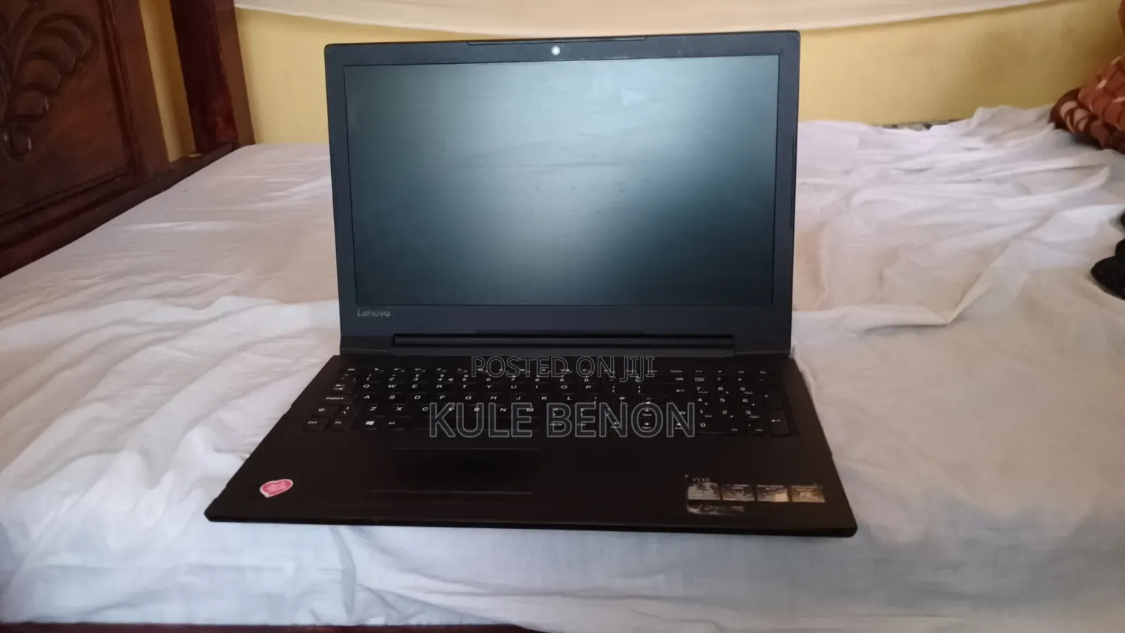 Laptop Lenovo V110 4GB Intel Core i3 HDD+SSD 500GB