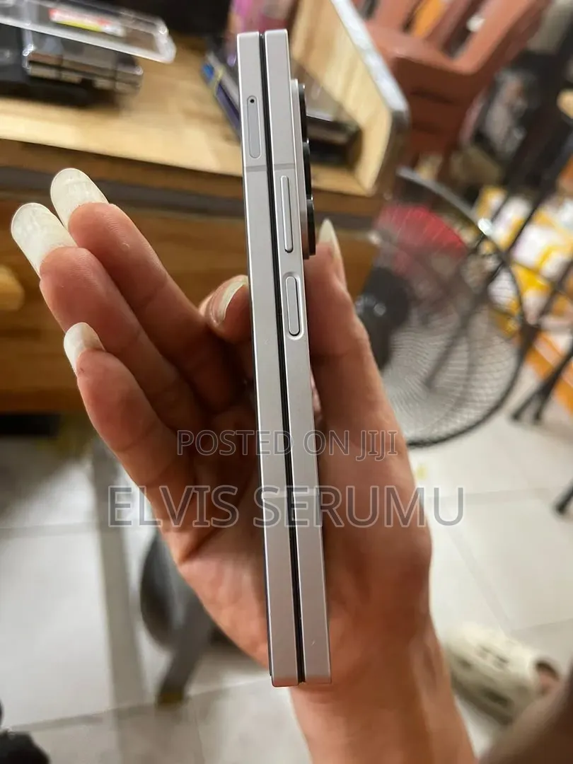 New Samsung Galaxy Z Fold6 256 GB Gray