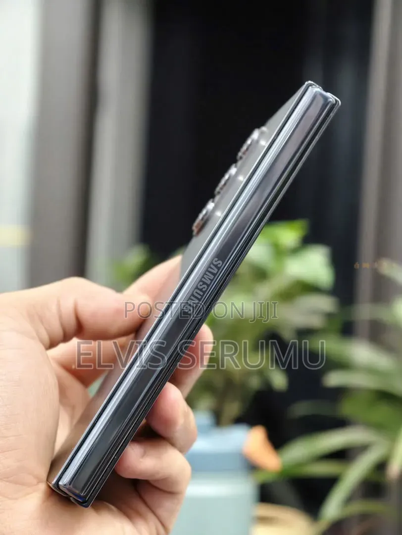 New Samsung Galaxy Fold 512 GB Black