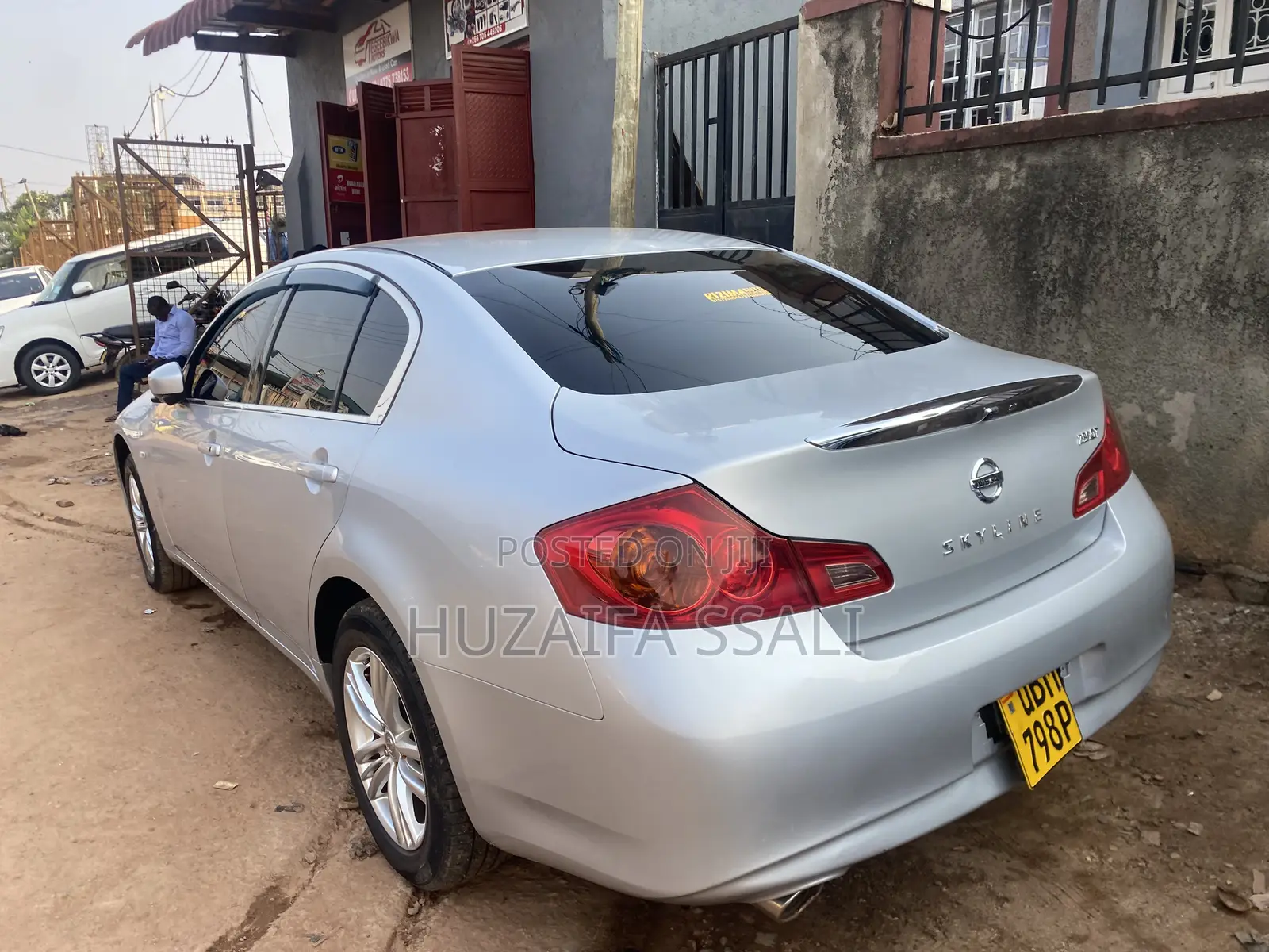 Nissan Fuga 2013 Silver
