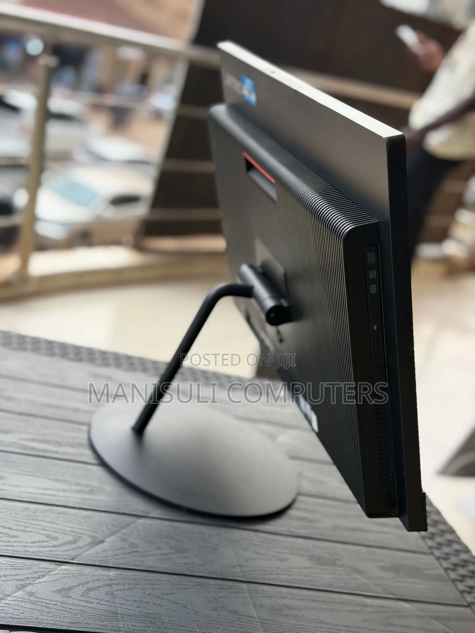 Desktop Computer Lenovo 8GB Intel Core i5 SSD 256GB