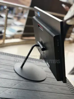 Desktop Computer Lenovo 8GB Intel Core i5 SSD 256GB