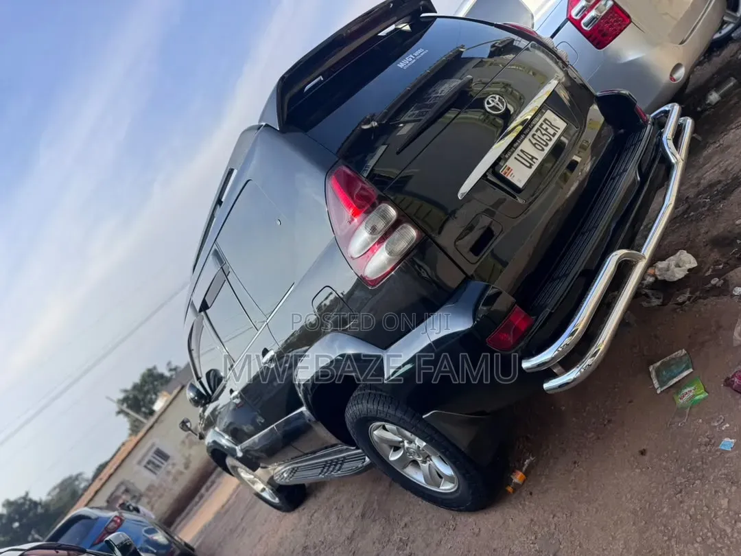 Toyota Land Cruiser Prado 2009 Black